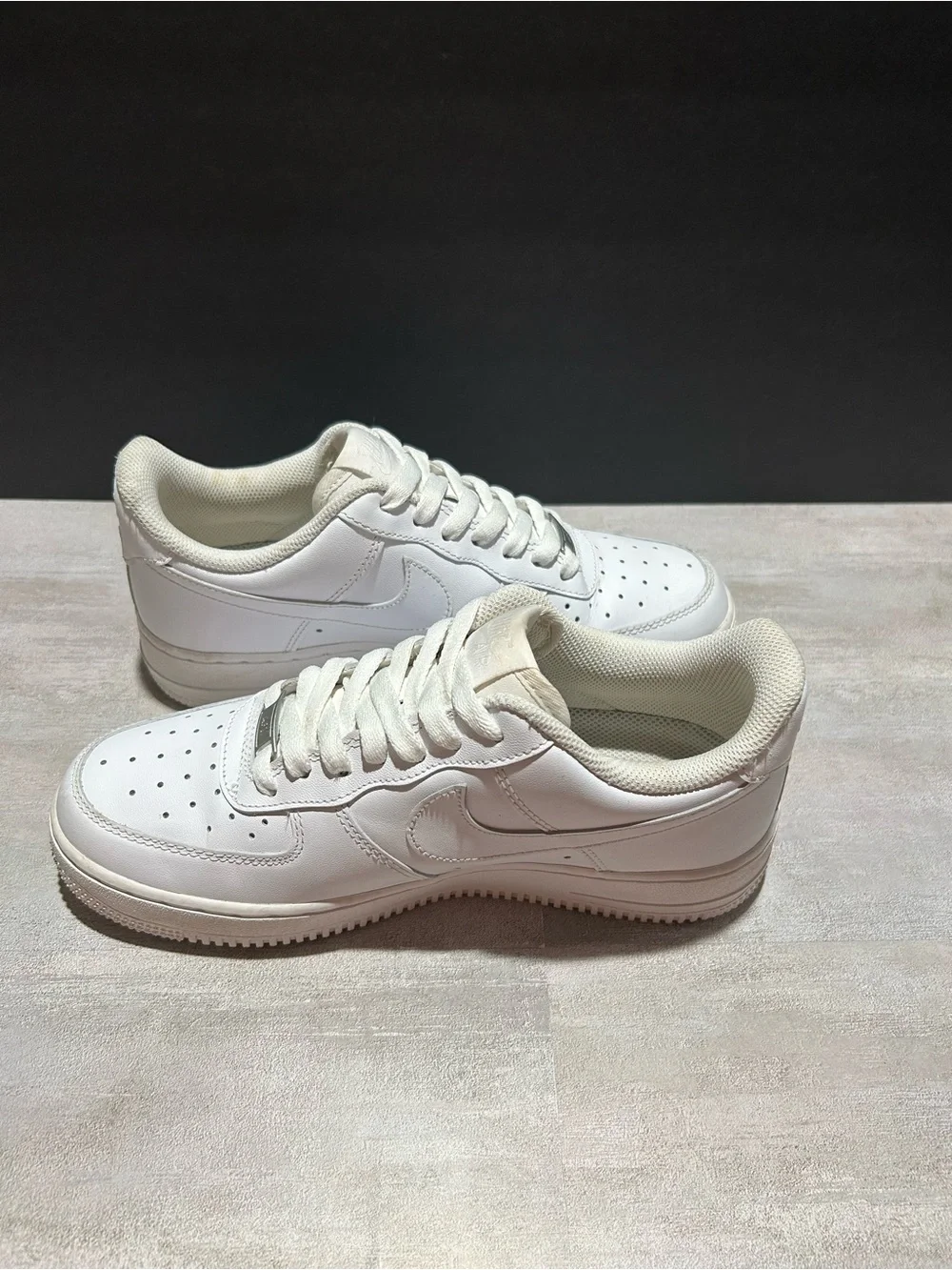 Nike Women's White Low-Top Athletic Sneakers